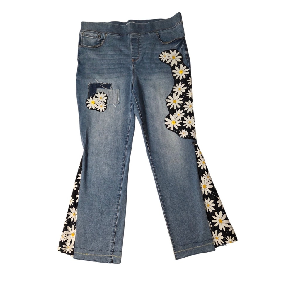 Terra & Sky Daisy Print Boot Cut Jeans Hand-Altered Unique! 0X 14W (37)